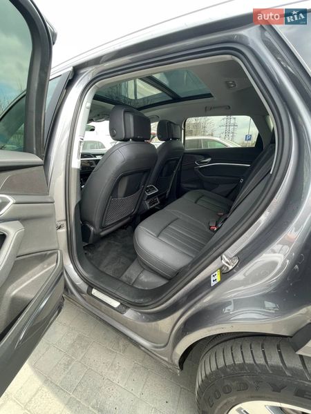 Позашляховик / Кросовер Audi e-tron 2020 в Львові фото 33 Позашляховик / Кросовер Audi e-tron 2020 в Львові