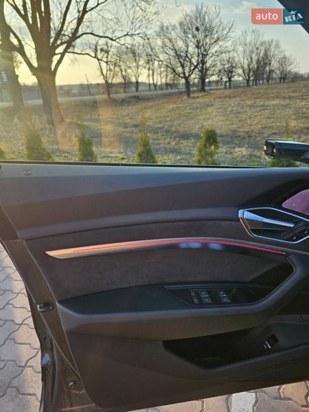 Позашляховик / Кросовер Audi e-tron 2021 в Радехові фото 17 Позашляховик / Кросовер Audi e-tron 2021 в Радехові