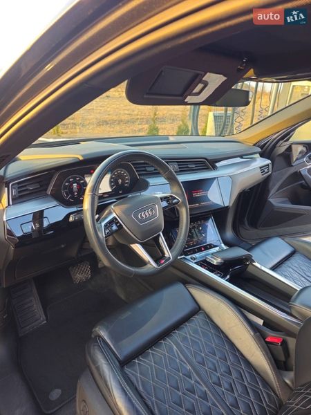 Позашляховик / Кросовер Audi e-tron 2021 в Радехові фото 25 Позашляховик / Кросовер Audi e-tron 2021 в Радехові