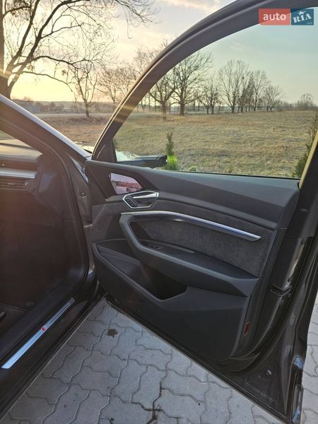 Позашляховик / Кросовер Audi e-tron 2021 в Радехові фото 36 Позашляховик / Кросовер Audi e-tron 2021 в Радехові