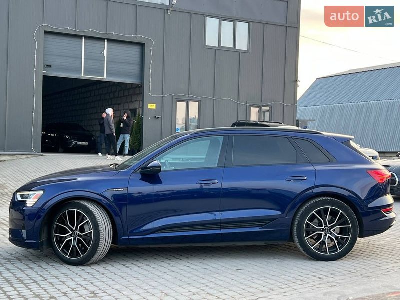 Внедорожник / Кроссовер Audi e-tron 2022 в Львове фото 12 Внедорожник / Кроссовер Audi e-tron 2022 в Львове