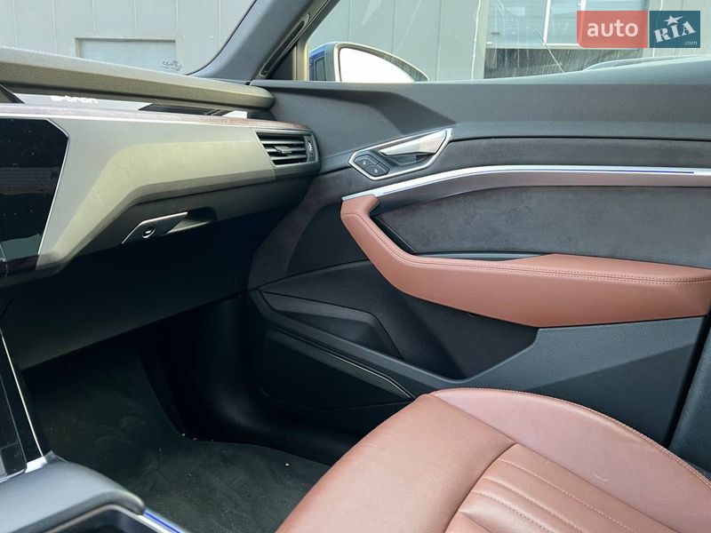 Внедорожник / Кроссовер Audi e-tron 2022 в Львове фото 31 Внедорожник / Кроссовер Audi e-tron 2022 в Львове