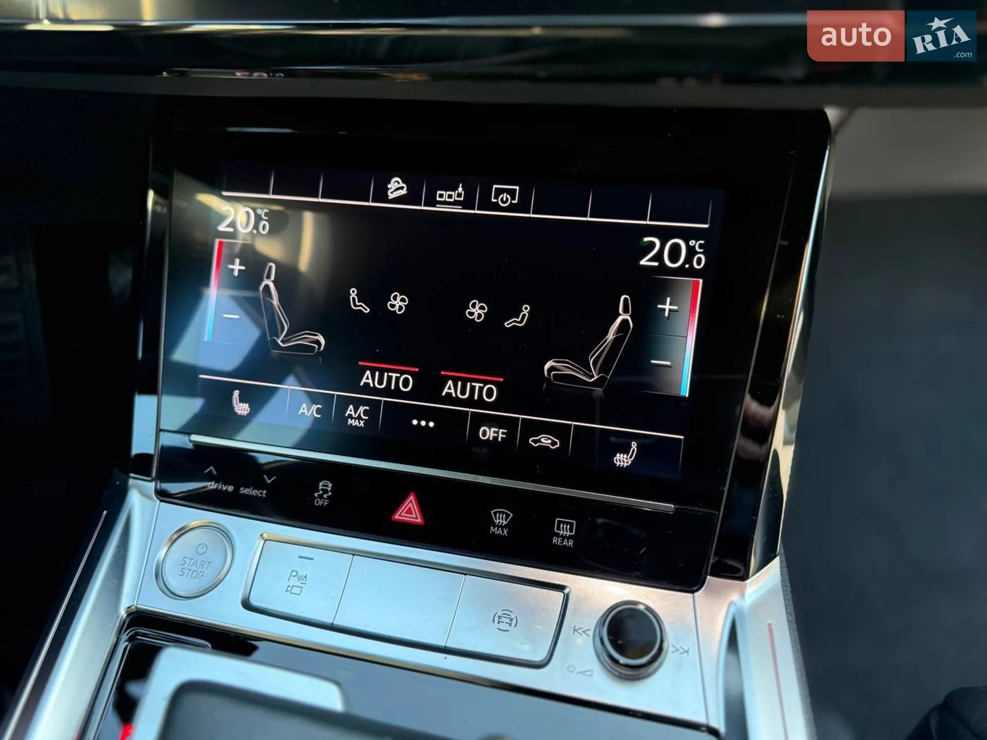 2019 Audi e-tron - мініатюра 32