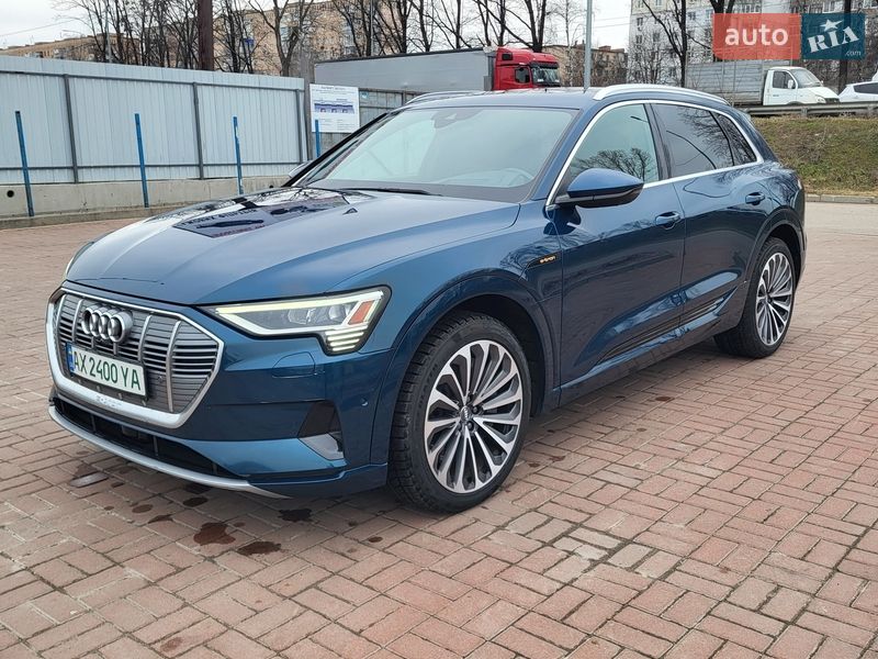 Позашляховик / Кросовер Audi e-tron 2019 в Полтаві