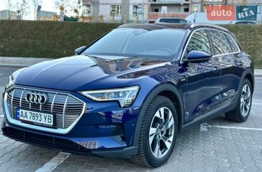 Внедорожник / Кроссовер Audi e-tron 2019 в Киеве