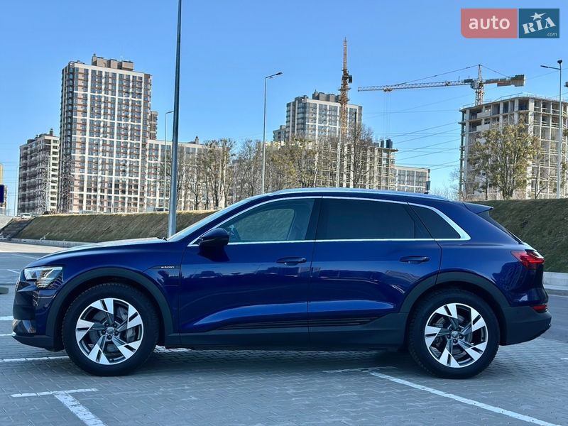 Внедорожник / Кроссовер Audi e-tron 2019 в Киеве фото 6 Внедорожник / Кроссовер Audi e-tron 2019 в Киеве