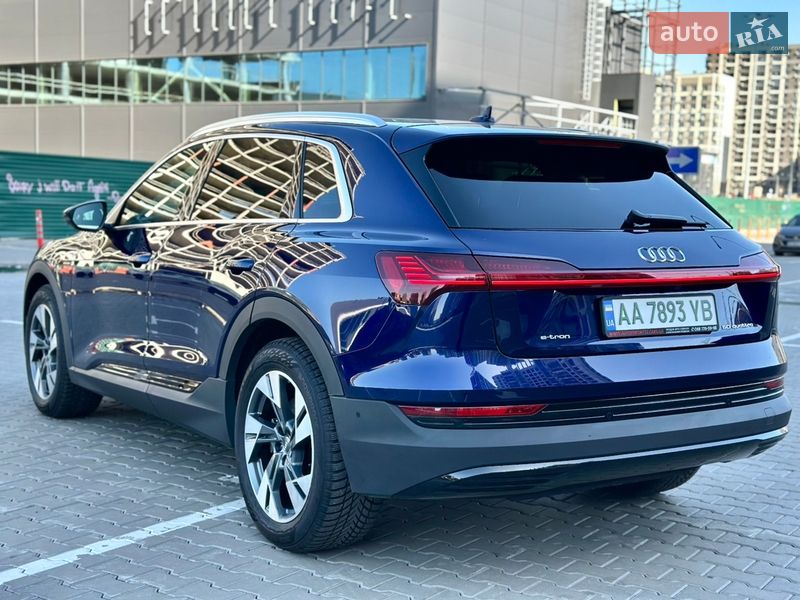 Внедорожник / Кроссовер Audi e-tron 2019 в Киеве фото 10 Внедорожник / Кроссовер Audi e-tron 2019 в Киеве