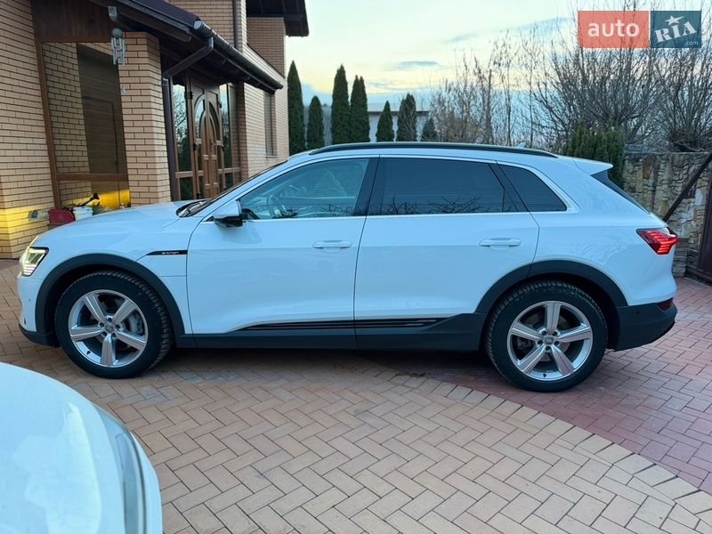 Внедорожник / Кроссовер Audi e-tron 2021 в Виннице фото 3 Внедорожник / Кроссовер Audi e-tron 2021 в Виннице