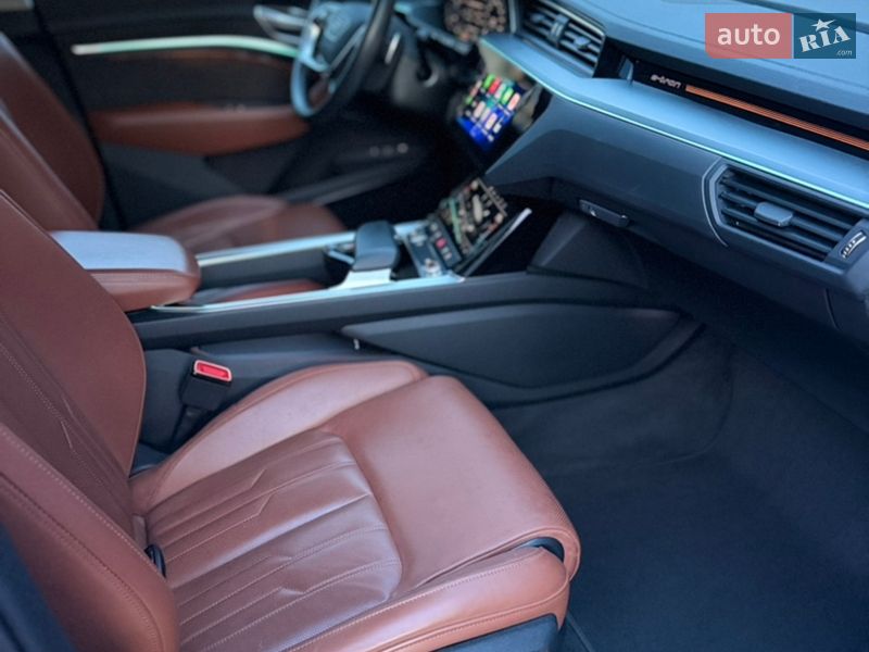Внедорожник / Кроссовер Audi e-tron 2021 в Виннице фото 21 Внедорожник / Кроссовер Audi e-tron 2021 в Виннице