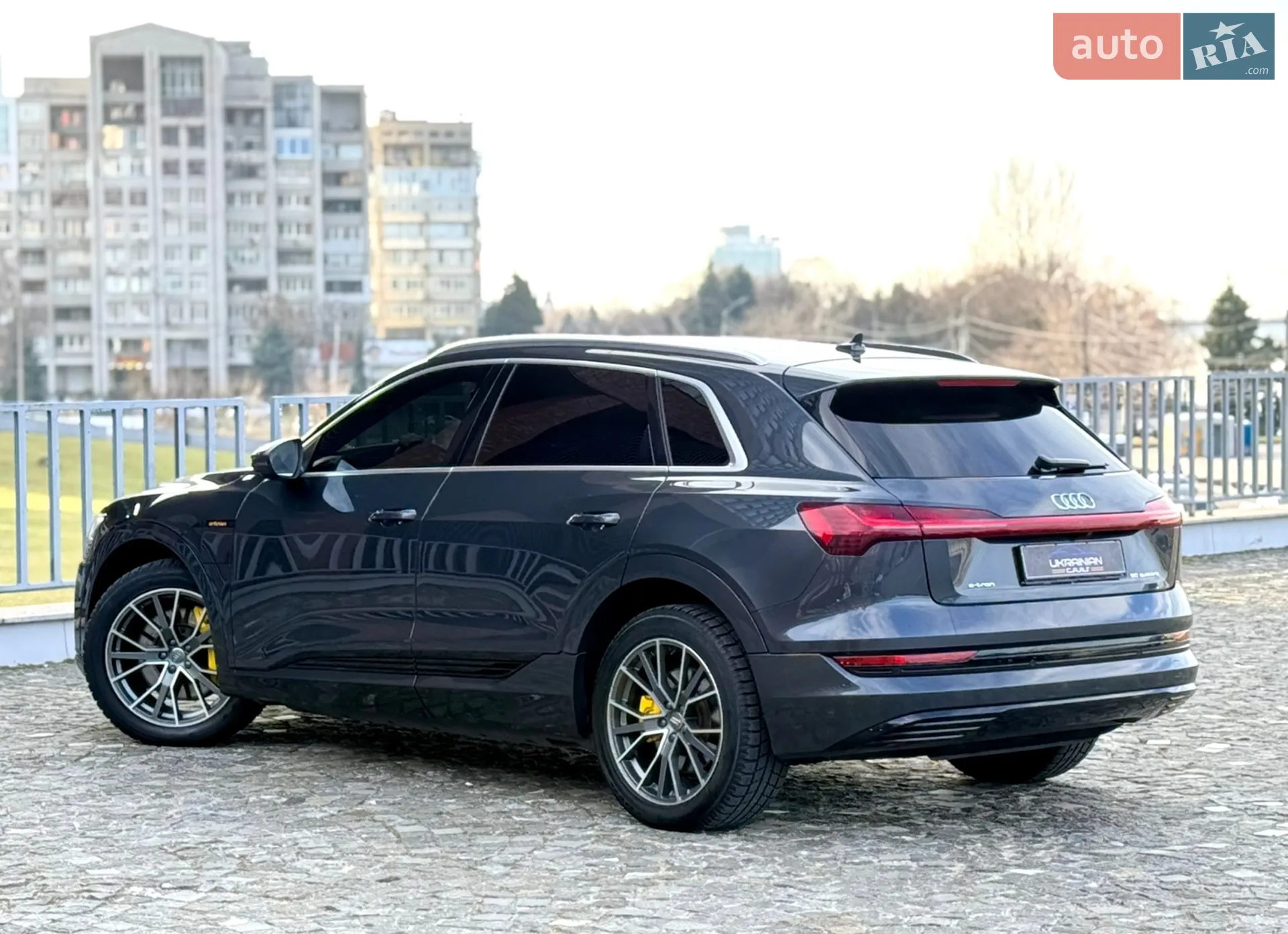 2020 Audi e-tron - мініатюра 9