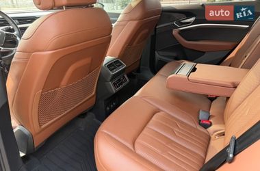 Внедорожник / Кроссовер Audi e-tron 2019 в Ивано-Франковске