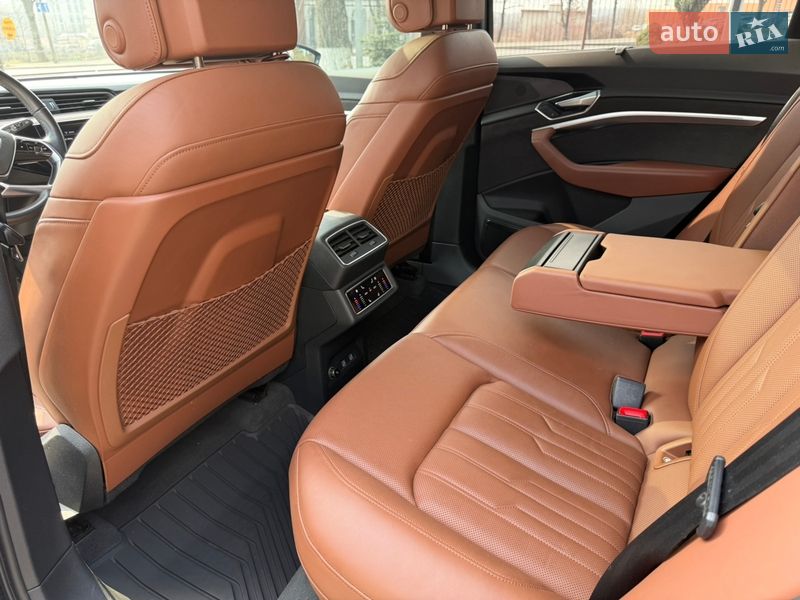 Внедорожник / Кроссовер Audi e-tron 2019 в Ивано-Франковске