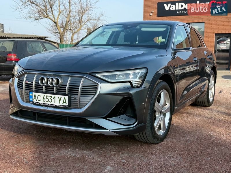 Внедорожник / Кроссовер Audi e-tron 2021 в Луцке