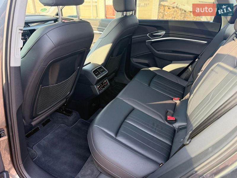 Внедорожник / Кроссовер Audi e-tron 2021 в Луцке