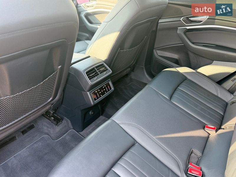 Внедорожник / Кроссовер Audi e-tron 2021 в Луцке