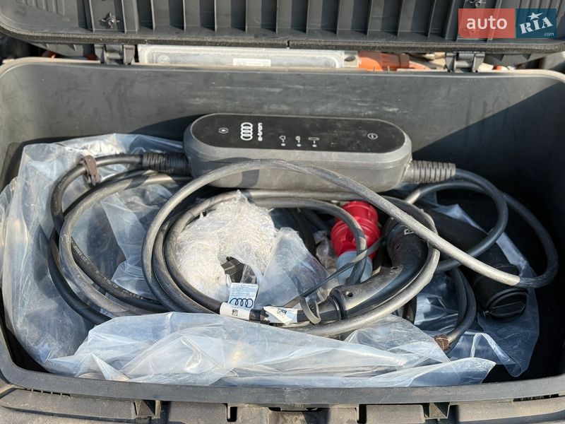 Внедорожник / Кроссовер Audi e-tron 2021 в Луцке