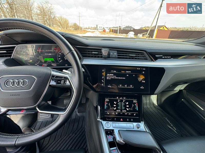 Внедорожник / Кроссовер Audi e-tron 2020 в Виннице фото 20 Внедорожник / Кроссовер Audi e-tron 2020 в Виннице