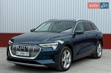 Позашляховик / Кросовер Audi e-tron 2021 в Городку