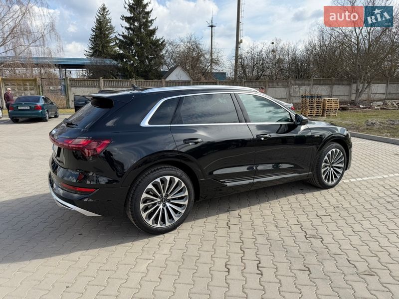 Внедорожник / Кроссовер Audi e-tron 2022 в Виннице фото 5 Внедорожник / Кроссовер Audi e-tron 2022 в Виннице