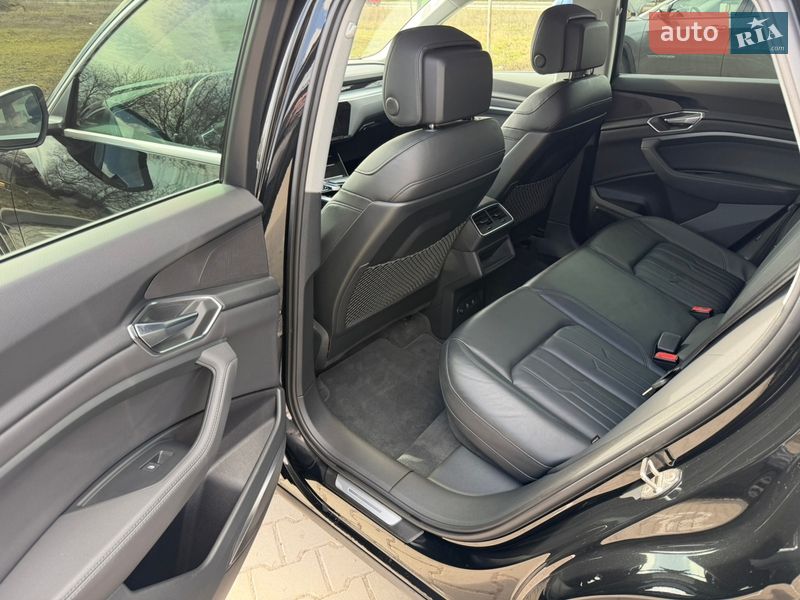 Внедорожник / Кроссовер Audi e-tron 2022 в Виннице фото 15 Внедорожник / Кроссовер Audi e-tron 2022 в Виннице