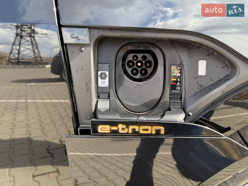 Внедорожник / Кроссовер Audi e-tron 2022 в Виннице фото 26 Внедорожник / Кроссовер Audi e-tron 2022 в Виннице