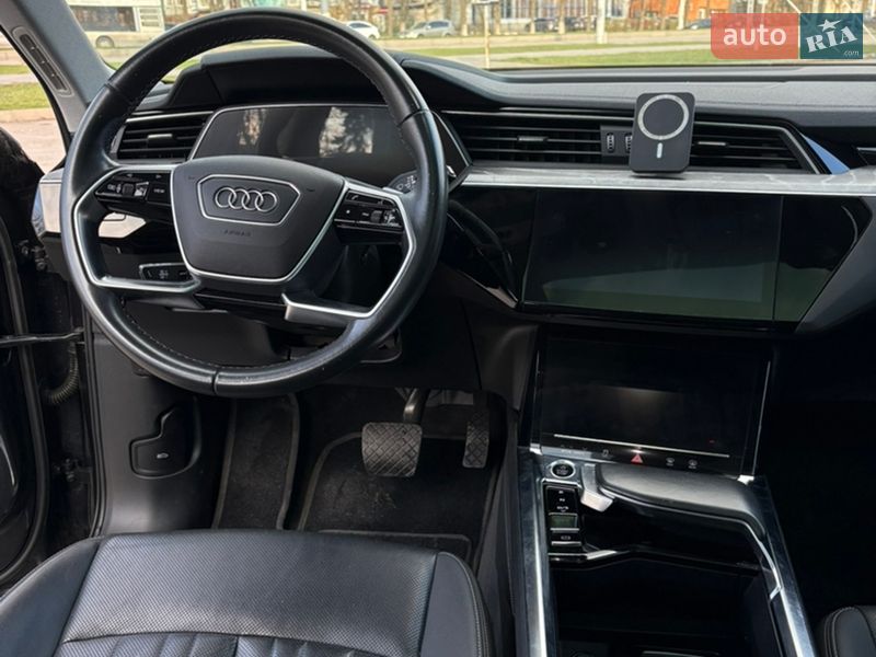Внедорожник / Кроссовер Audi e-tron 2021 в Запорожье