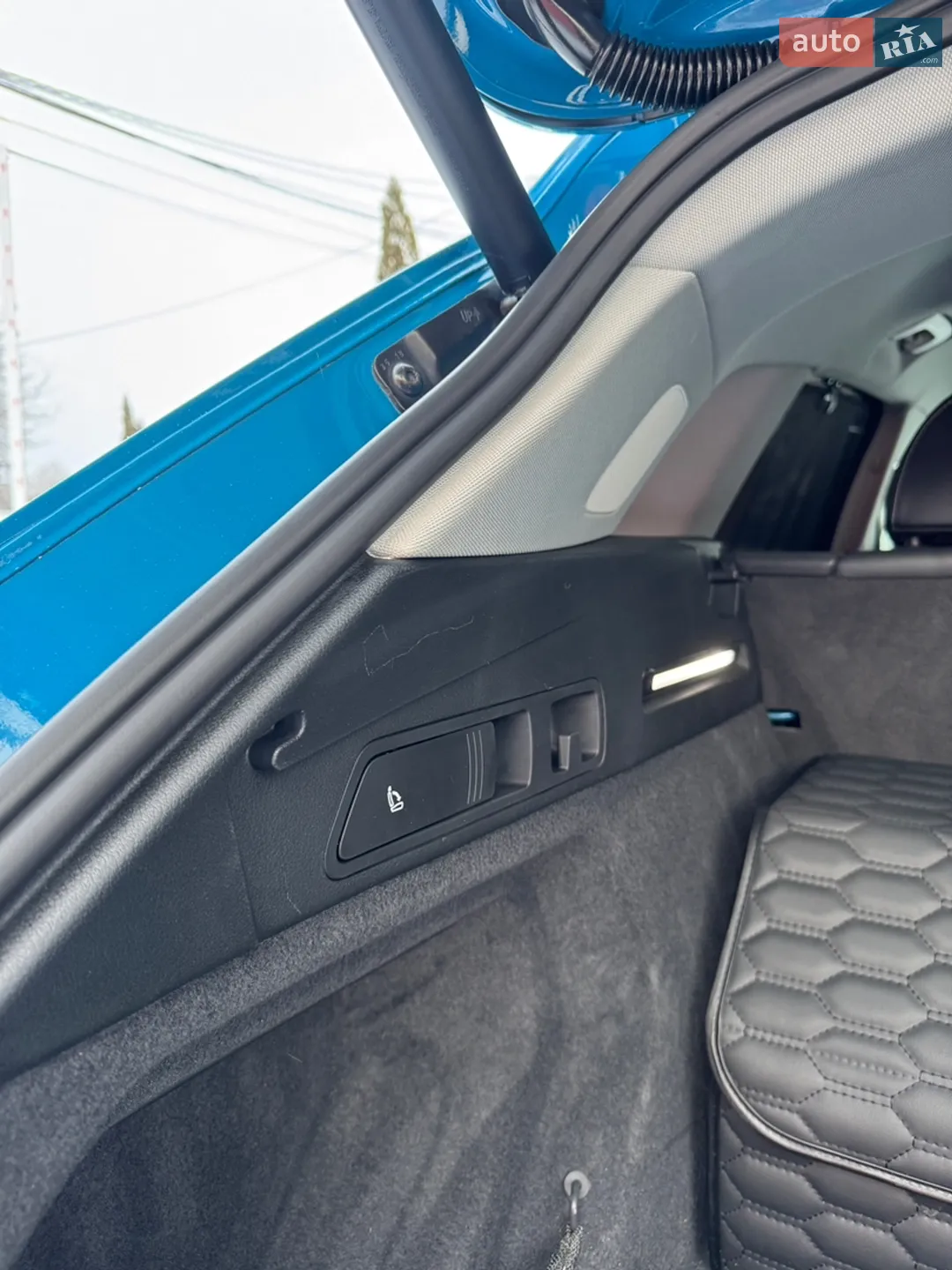2019 Audi e-tron - мініатюра 39