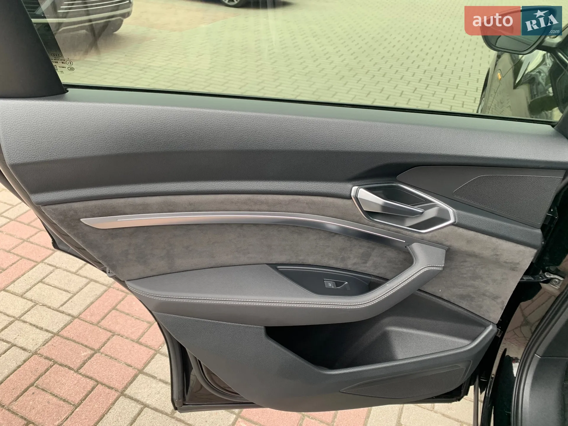 2020 Audi e-tron - мініатюра 34