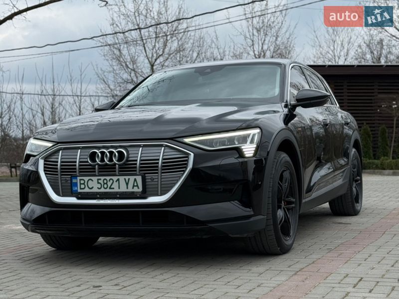 Позашляховик / Кросовер Audi e-tron 2021 в Золочеві