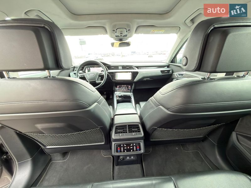 Внедорожник / Кроссовер Audi e-tron 2019 в Львове фото 10 Внедорожник / Кроссовер Audi e-tron 2019 в Львове