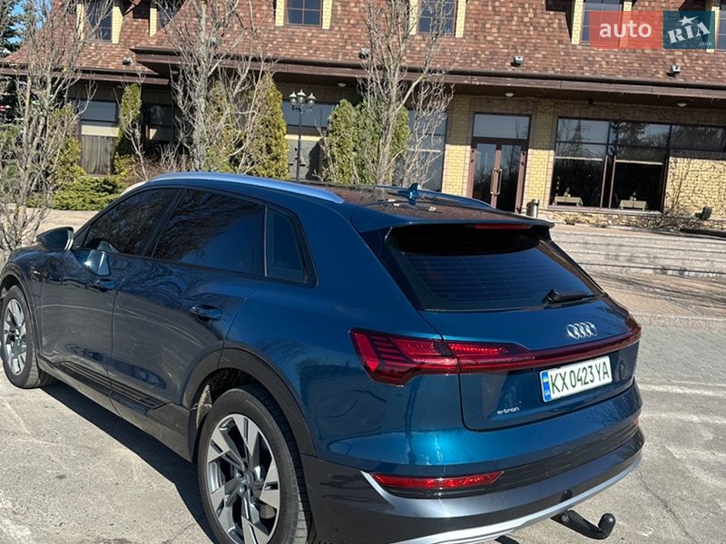 Внедорожник / Кроссовер Audi e-tron 2019 в Харькове фото 15 Внедорожник / Кроссовер Audi e-tron 2019 в Харькове