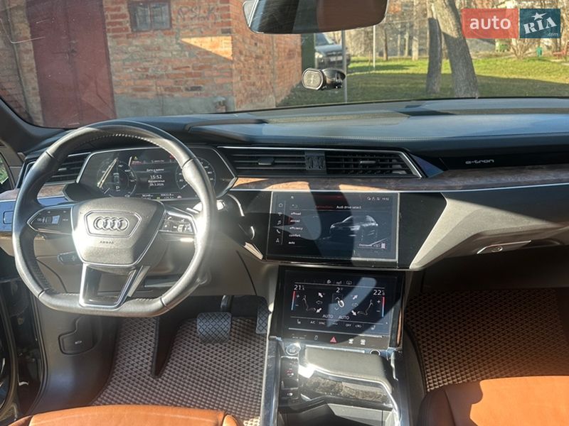 Внедорожник / Кроссовер Audi e-tron 2019 в Харькове фото 50 Внедорожник / Кроссовер Audi e-tron 2019 в Харькове