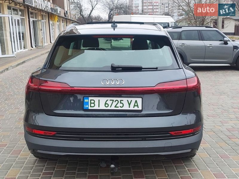 Позашляховик / Кросовер Audi e-tron 2019 в Кременчуці