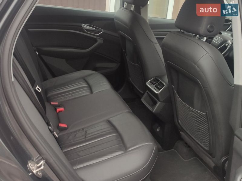 Позашляховик / Кросовер Audi e-tron 2019 в Кременчуці