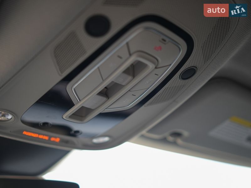 Внедорожник / Кроссовер Audi e-tron 2019 в Вараше фото 12 Внедорожник / Кроссовер Audi e-tron 2019 в Вараше