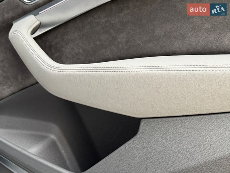Внедорожник / Кроссовер Audi e-tron 2019 в Киеве фото 13 Внедорожник / Кроссовер Audi e-tron 2019 в Киеве