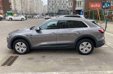 Внедорожник / Кроссовер Audi e-tron 2020 в Киеве