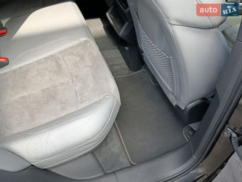 Внедорожник / Кроссовер Audi e-tron 2020 в Киеве фото 16 Внедорожник / Кроссовер Audi e-tron 2020 в Киеве