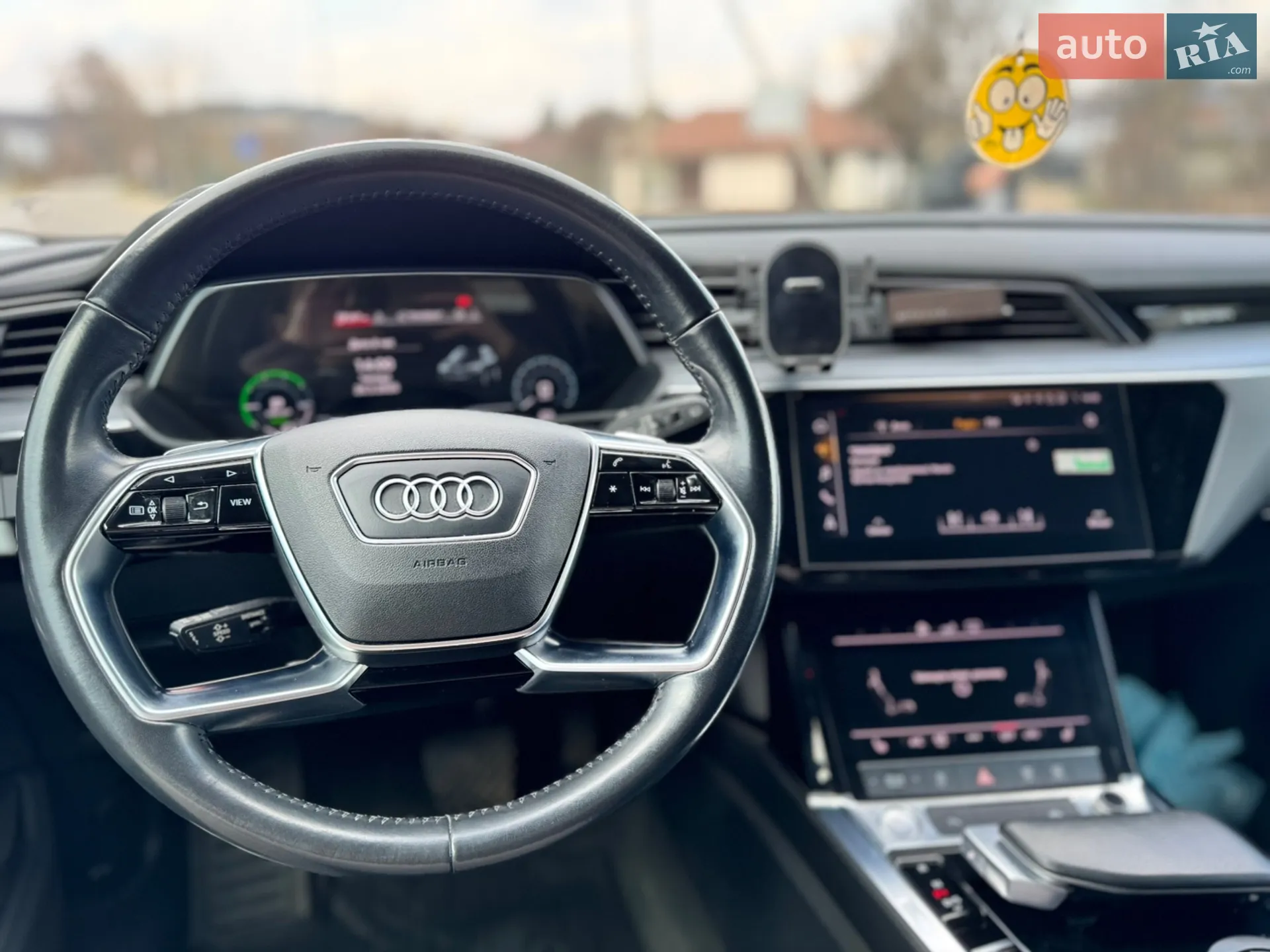 2019 Audi e-tron - мініатюра 12
