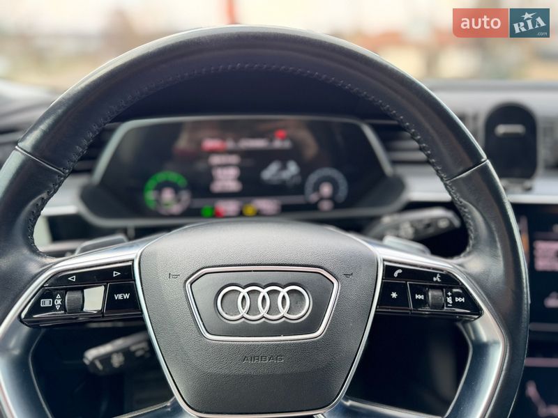 Внедорожник / Кроссовер Audi e-tron 2019 в Львове
