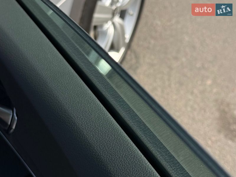 Внедорожник / Кроссовер Audi e-tron 2022 в Киеве