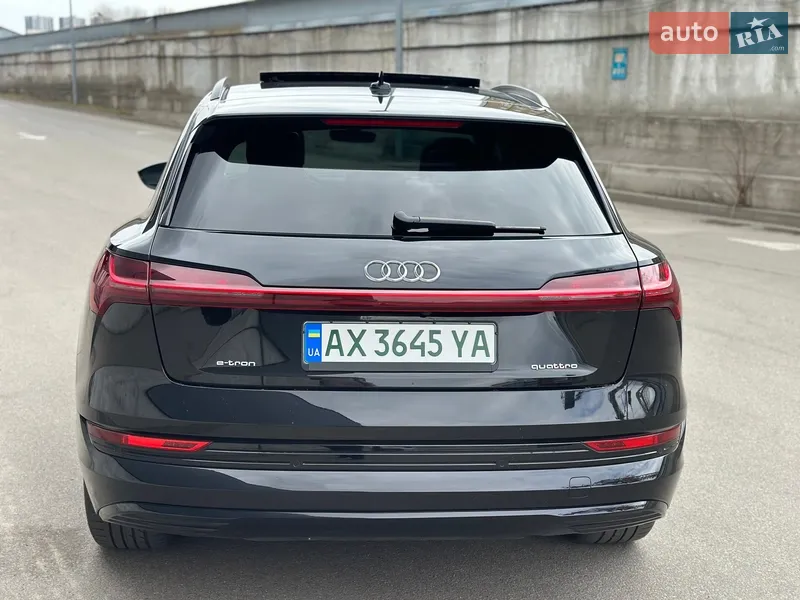 Audi e-tron 2021