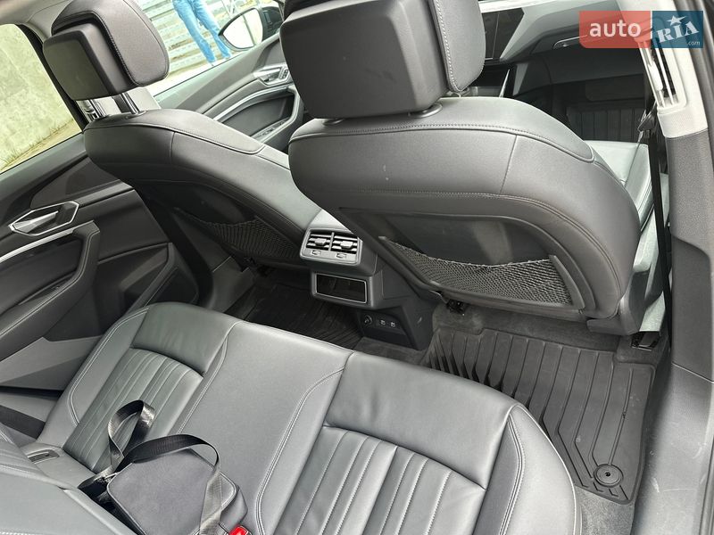 Внедорожник / Кроссовер Audi e-tron 2021 в Киеве