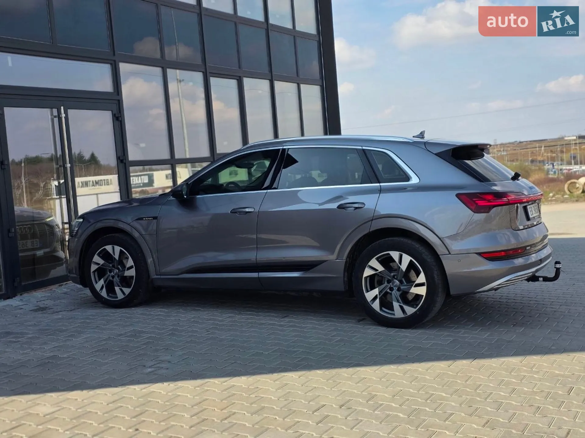 2019 Audi e-tron - мініатюра 5