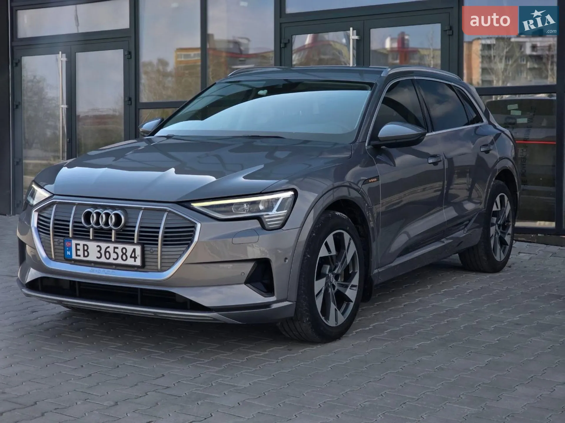 2019 Audi e-tron - мініатюра 13