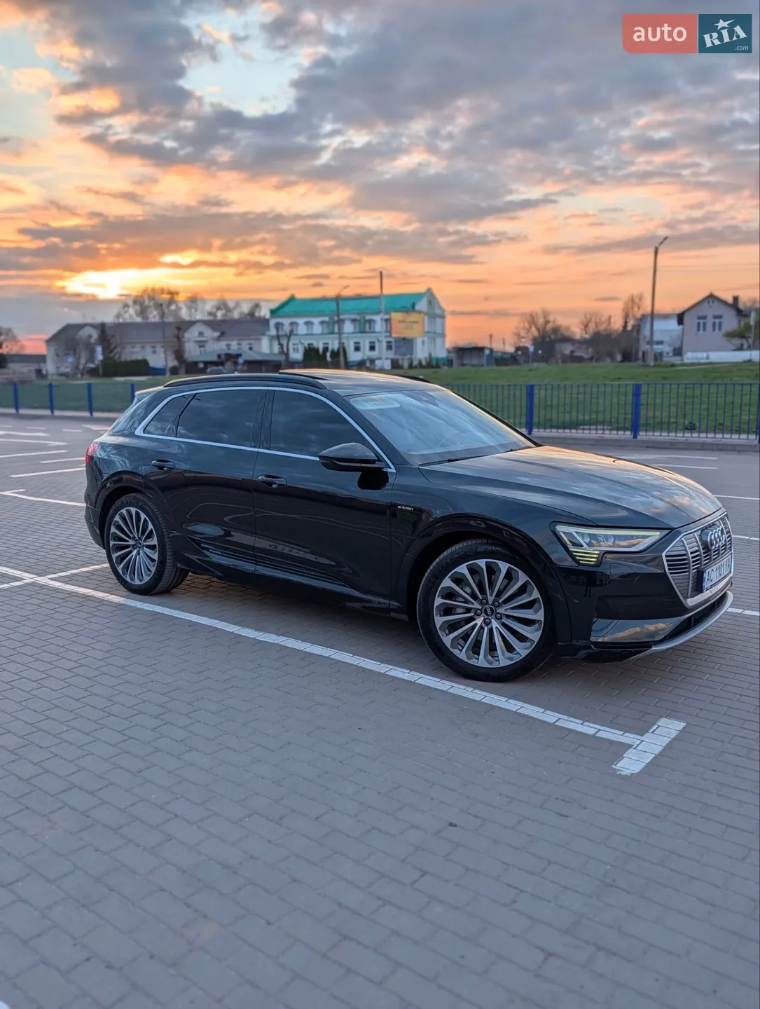 2020 Audi e-tron - мініатюра 7