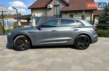 Внедорожник / Кроссовер Audi e-tron 2019 в Ирпене
