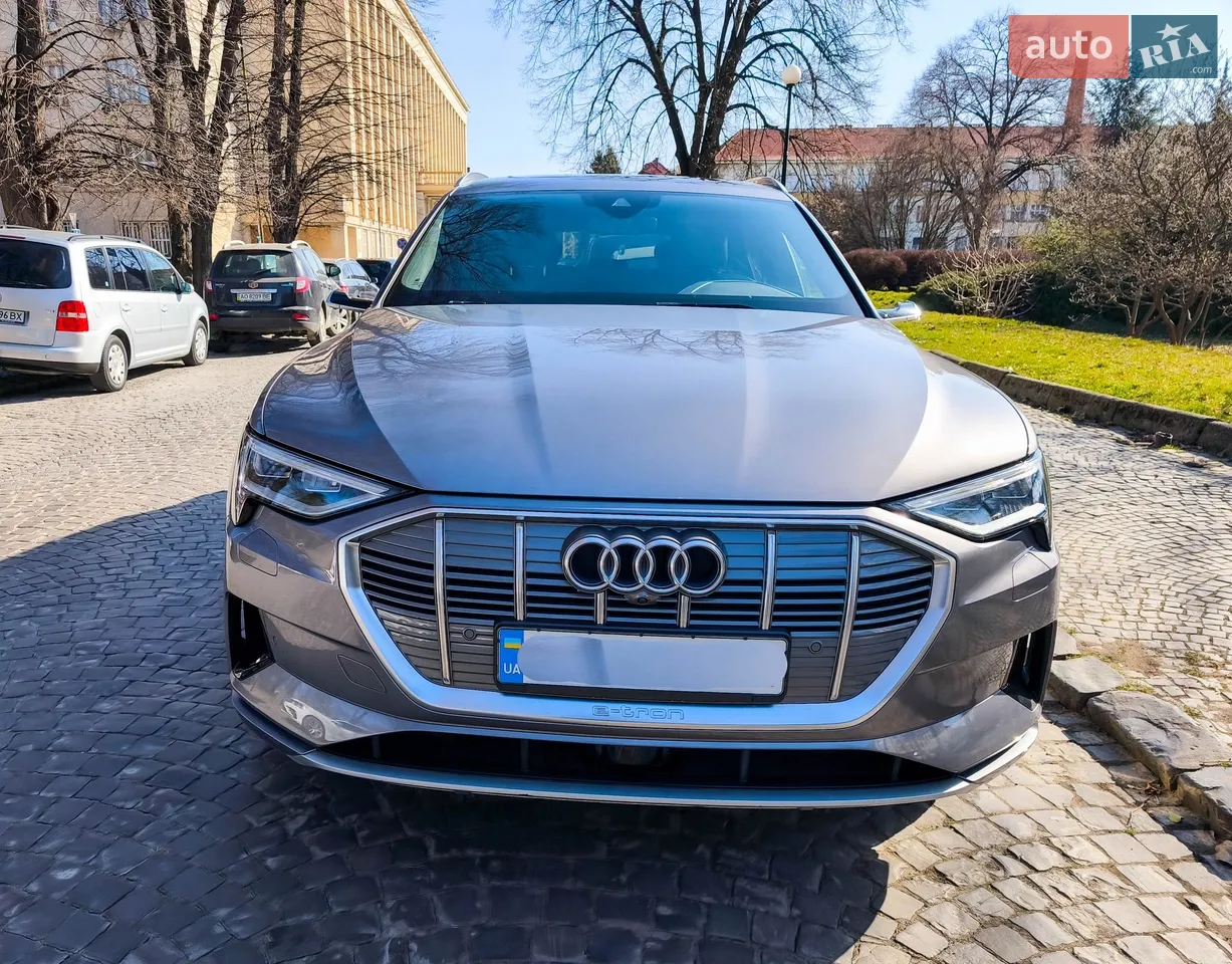 2020 Audi e-tron - мініатюра 5