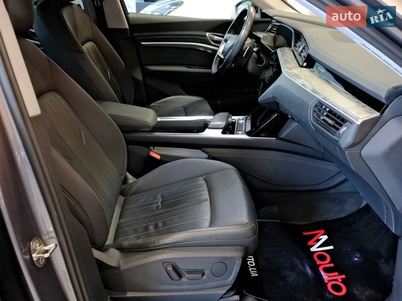 Внедорожник / Кроссовер Audi e-tron 2020 в Одессе