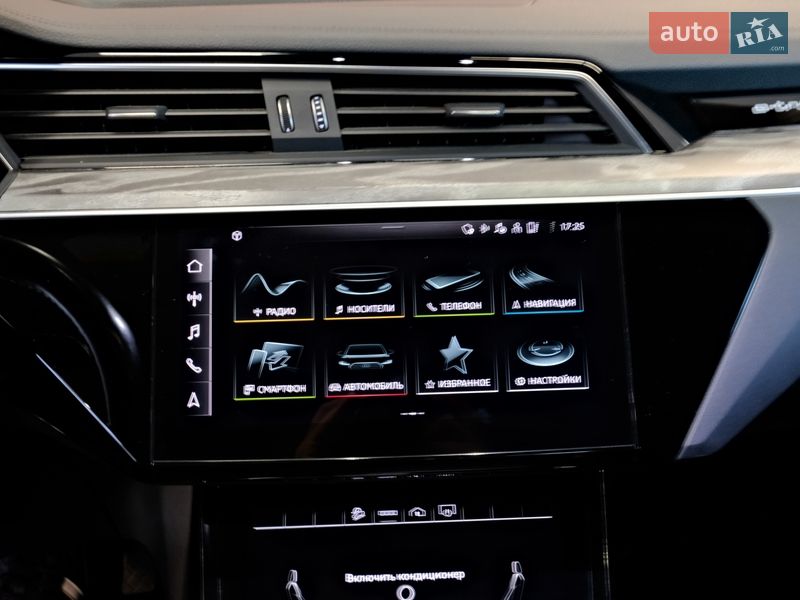 Внедорожник / Кроссовер Audi e-tron 2020 в Одессе